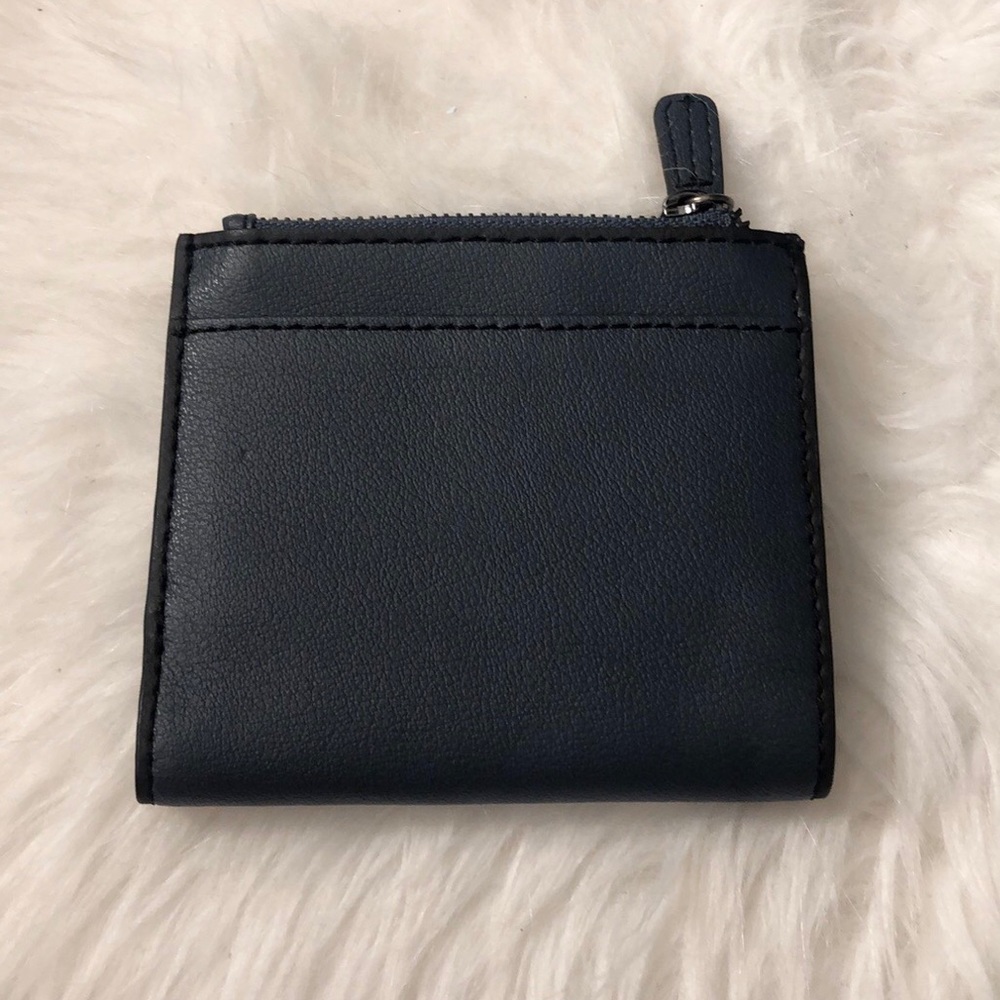 Bi-Fold Wallet - Picture 2 of 6